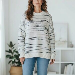 White & Gray Multicolored pull Over Casual Warm Sweater – Old Navy | Size L